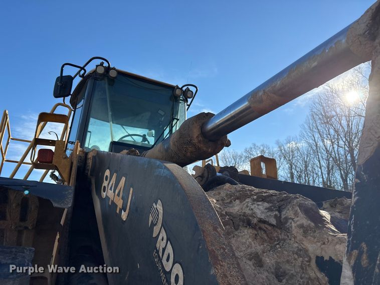 image for item ES8504 2007 John Deere 844J wheel loader