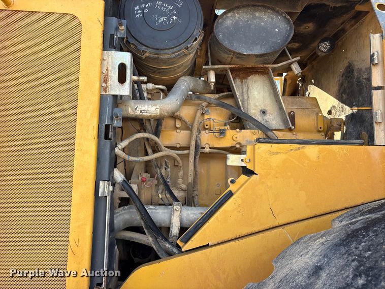 image for item ES8504 2007 John Deere 844J wheel loader