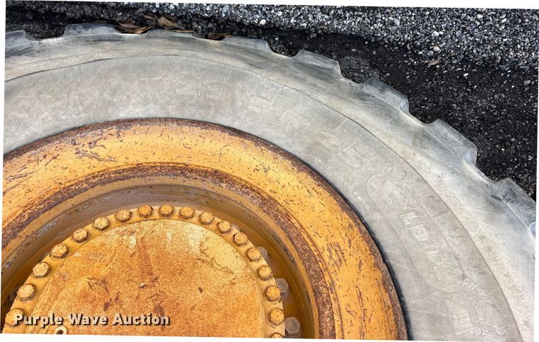 image for item ES8504 2007 John Deere 844J wheel loader