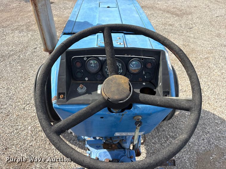 image for item ES8505 Long 310 tractor