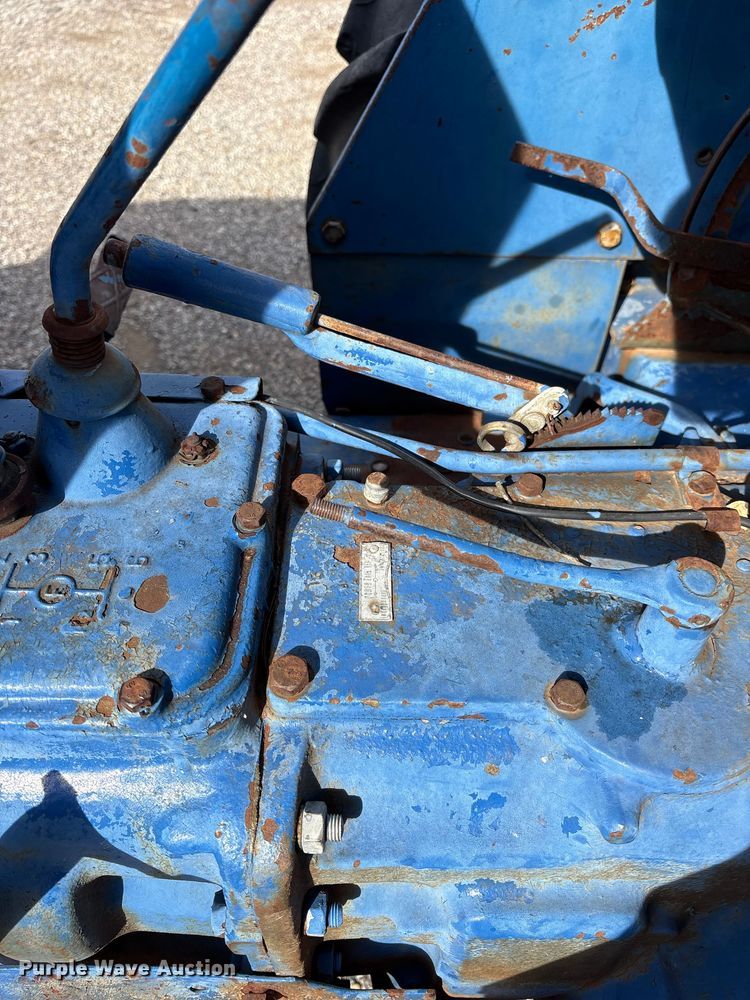 image for item ES8505 Long 310 tractor