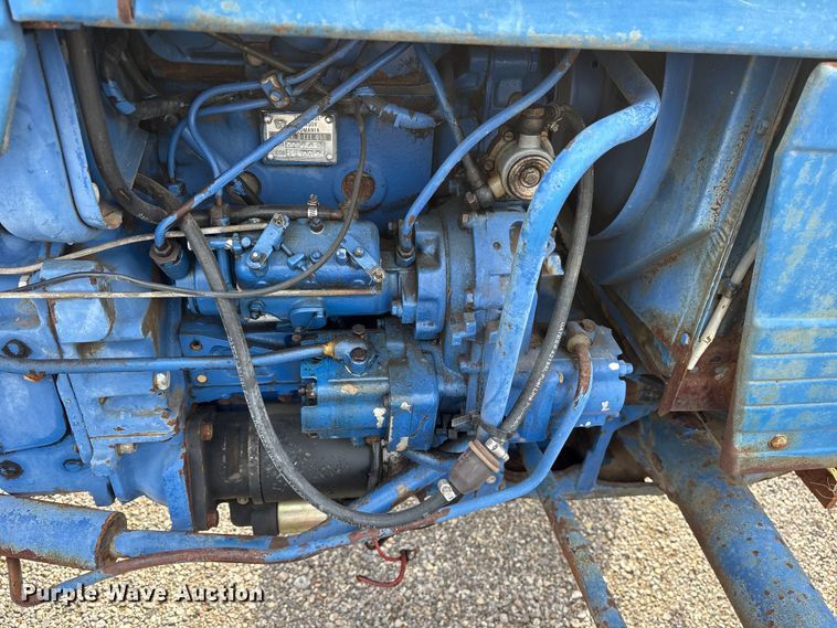 image for item ES8505 Long 310 tractor