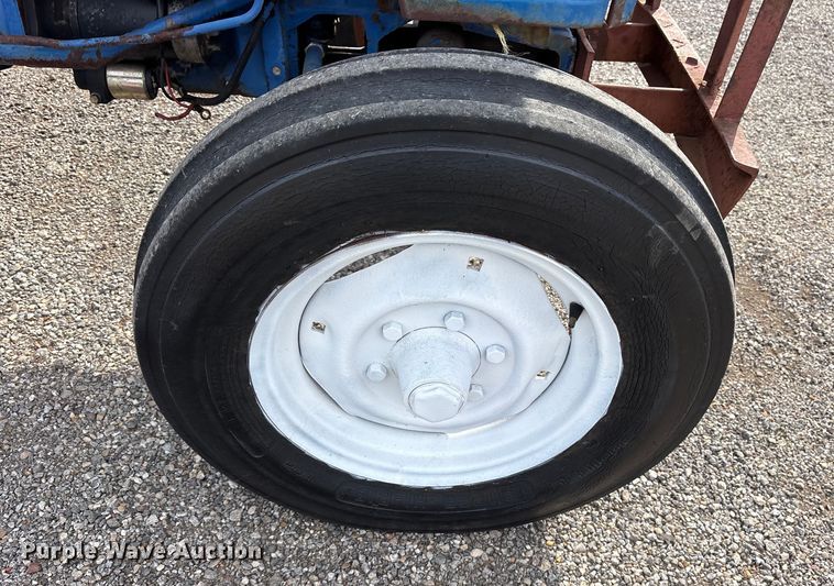 image for item ES8505 Long 310 tractor