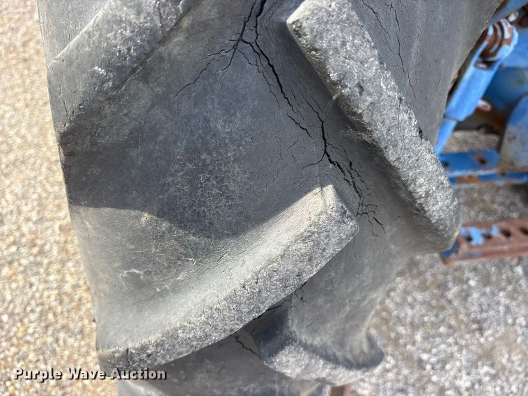 image for item ES8505 Long 310 tractor