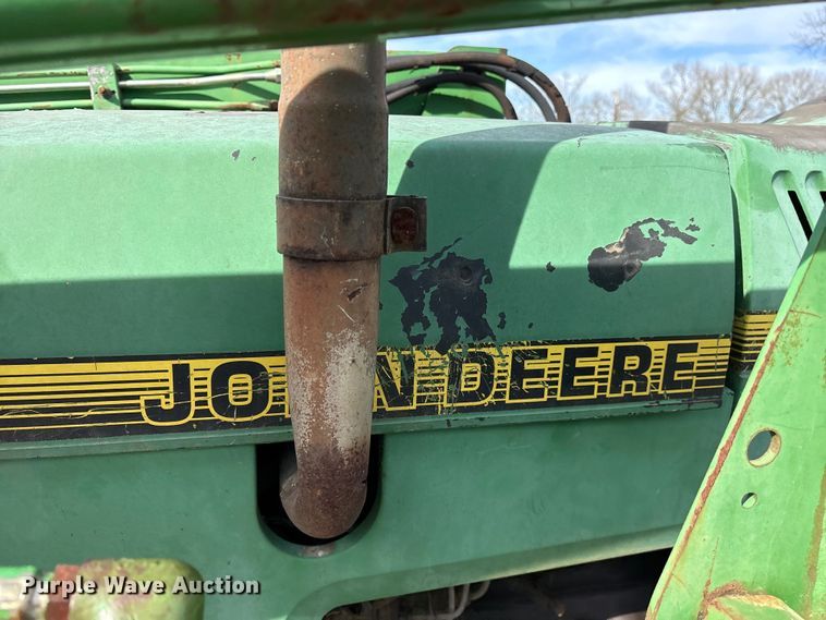 image for item ES8506 1997 John Deere 5500 tractor