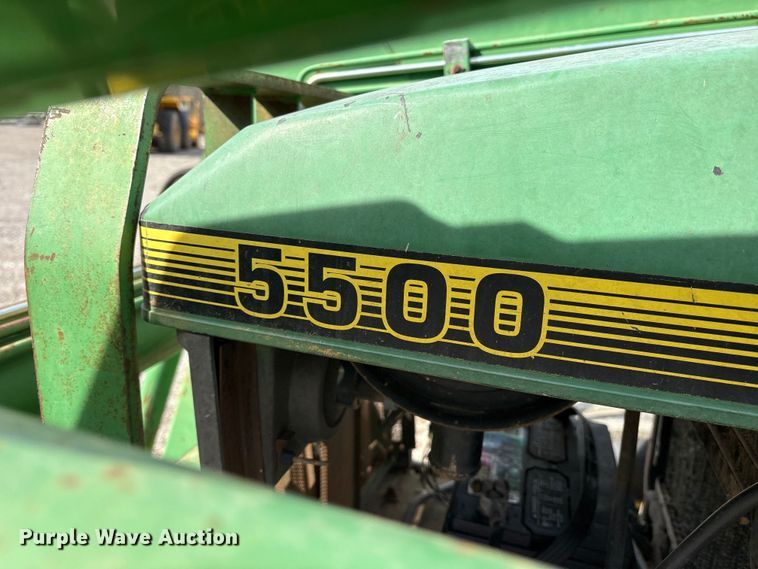image for item ES8506 1997 John Deere 5500 tractor