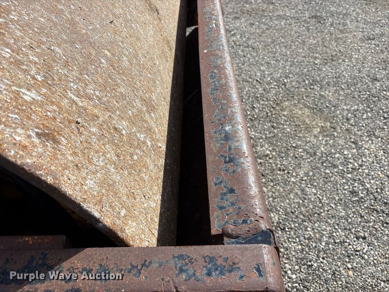 image for item ES8507 Hyster C830A single drum vibratory roller