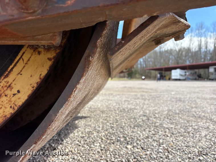 image for item ES8507 Hyster C830A single drum vibratory roller