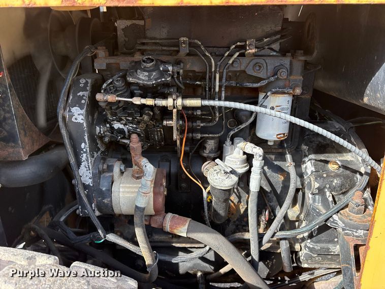 image for item ES8507 Hyster C830A single drum vibratory roller