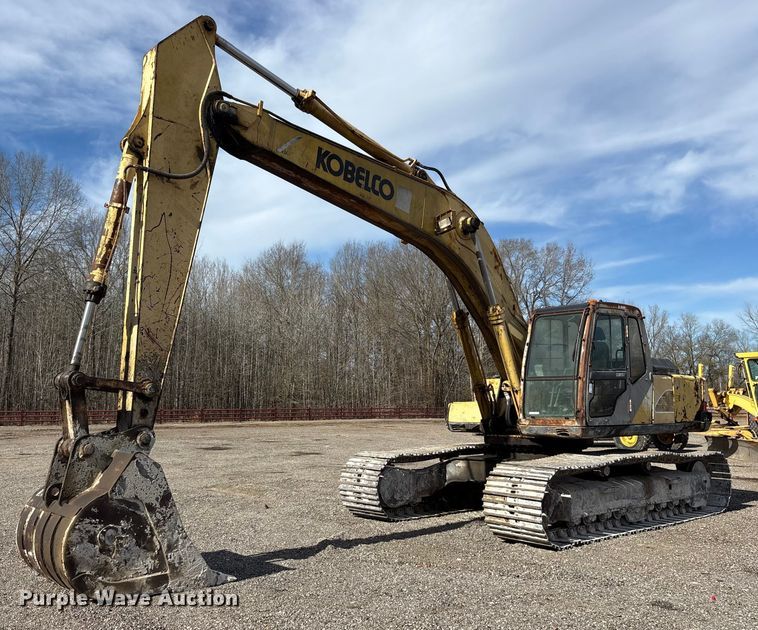 image for item ES8508 1996 Kobelco SK270LC Mark IV excavator