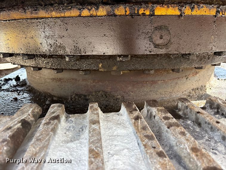 image for item ES8508 1996 Kobelco SK270LC Mark IV excavator