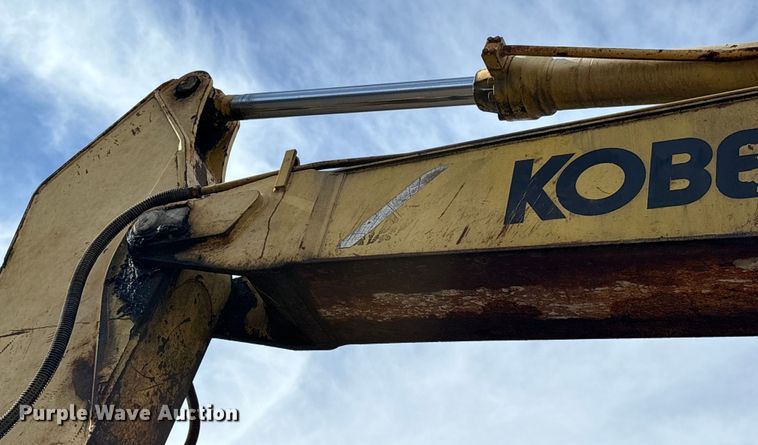 image for item ES8508 1996 Kobelco SK270LC Mark IV excavator