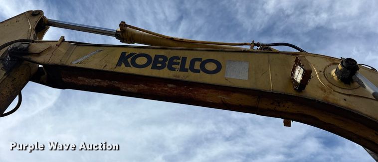 image for item ES8508 1996 Kobelco SK270LC Mark IV excavator