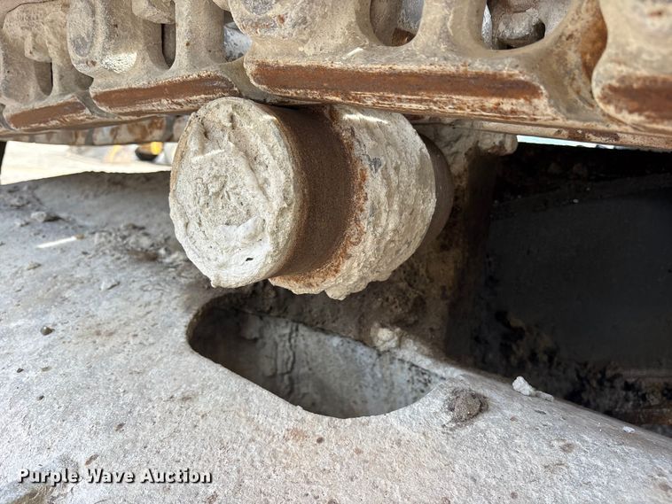 image for item ES8508 1996 Kobelco SK270LC Mark IV excavator