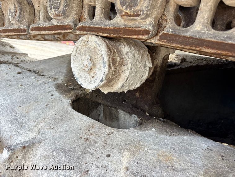 image for item ES8508 1996 Kobelco SK270LC Mark IV excavator