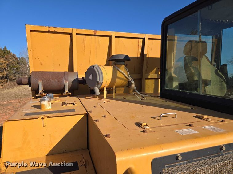 image for item ET1102 Morooka MST-1500VD track carrier