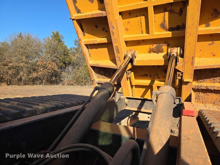 image for item ET1102 Morooka MST-1500VD track carrier