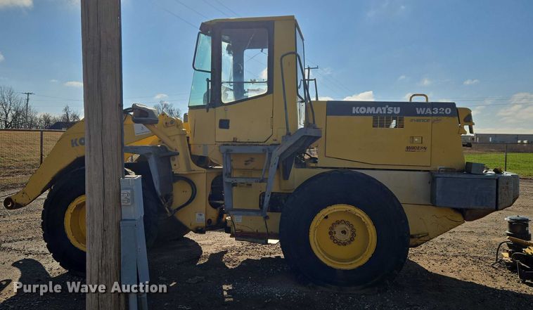 image for item ET1156 2002 Komatsu WA320-3MC wheel loader