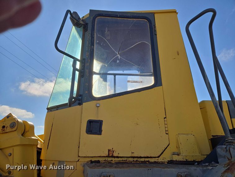 image for item ET1156 2002 Komatsu WA320-3MC wheel loader