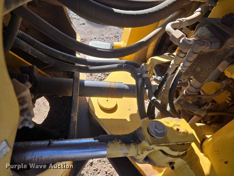 image for item ET1156 2002 Komatsu WA320-3MC wheel loader