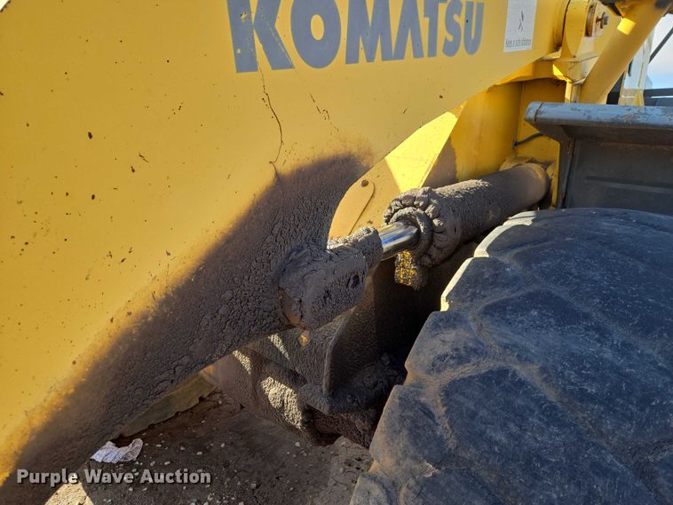 image for item ET1156 2002 Komatsu WA320-3MC wheel loader