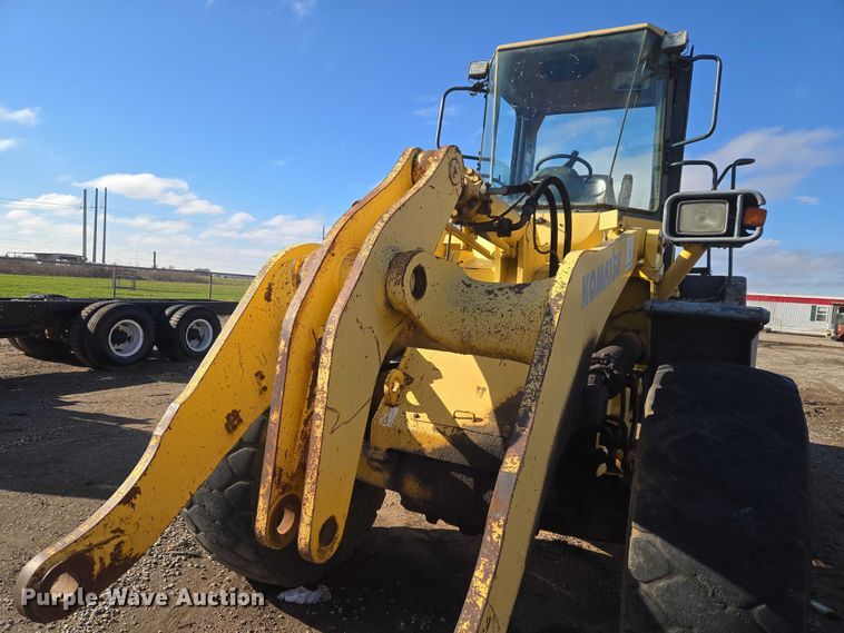 image for item ET1156 2002 Komatsu WA320-3MC wheel loader