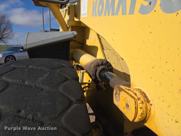 image for item ET1156 2002 Komatsu WA320-3MC wheel loader