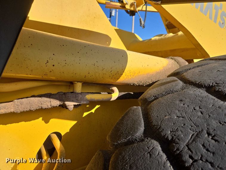 image for item ET1156 2002 Komatsu WA320-3MC wheel loader