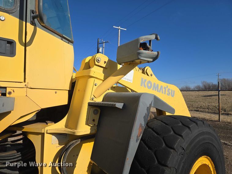 image for item ET1156 2002 Komatsu WA320-3MC wheel loader