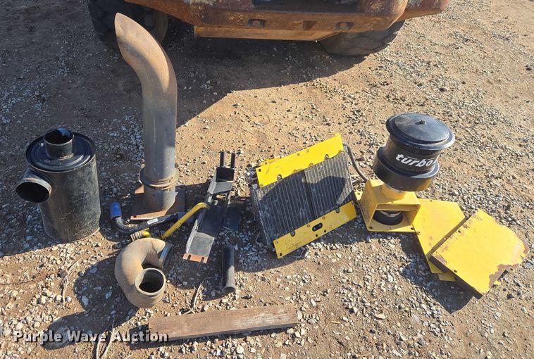 image for item ET1156 2002 Komatsu WA320-3MC wheel loader