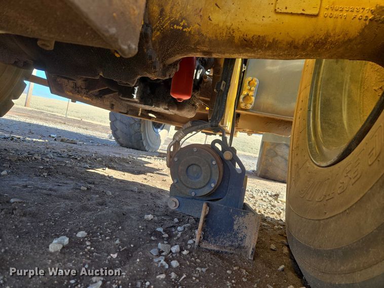 image for item ET1156 2002 Komatsu WA320-3MC wheel loader