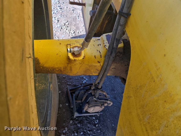 image for item ET1156 2002 Komatsu WA320-3MC wheel loader