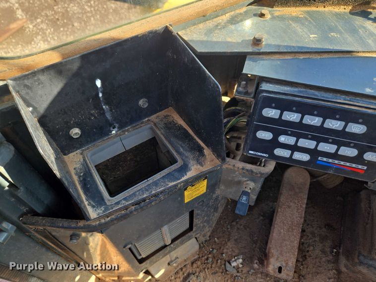 image for item ET1156 2002 Komatsu WA320-3MC wheel loader