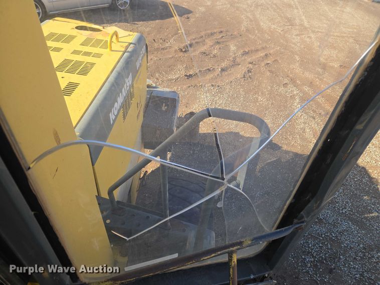 image for item ET1156 2002 Komatsu WA320-3MC wheel loader