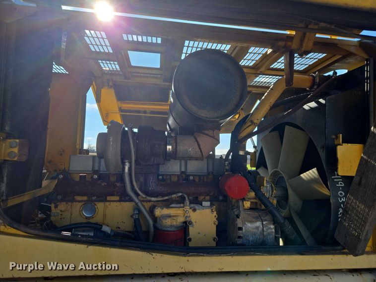 image for item ET1156 2002 Komatsu WA320-3MC wheel loader