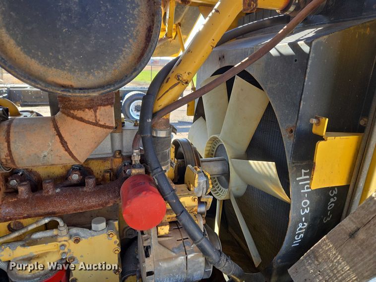 image for item ET1156 2002 Komatsu WA320-3MC wheel loader