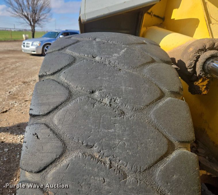 image for item ET1156 2002 Komatsu WA320-3MC wheel loader