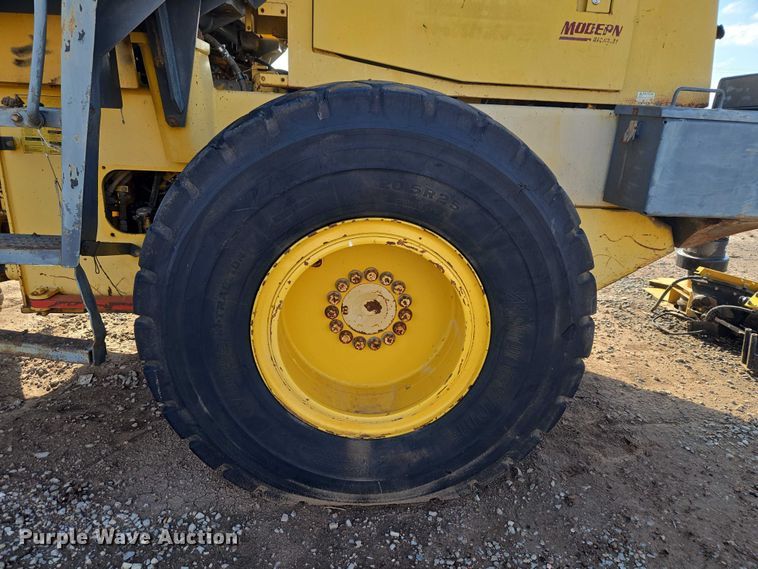 image for item ET1156 2002 Komatsu WA320-3MC wheel loader