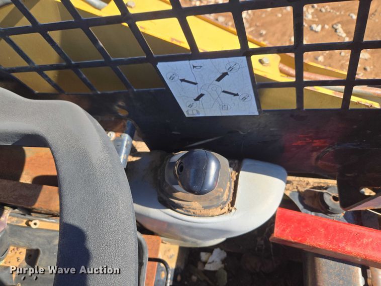 image for item ET1158 2006 Caterpillar 232B skid steer loader