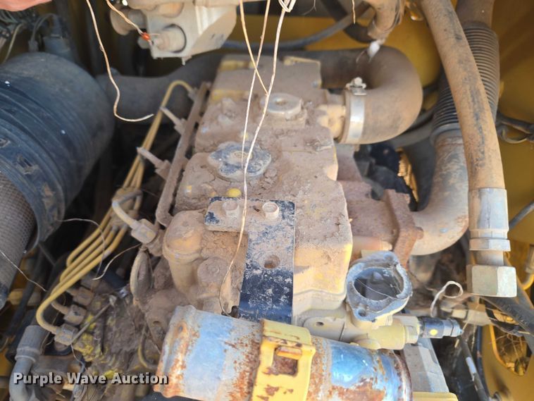 image for item ET1158 2006 Caterpillar 232B skid steer loader