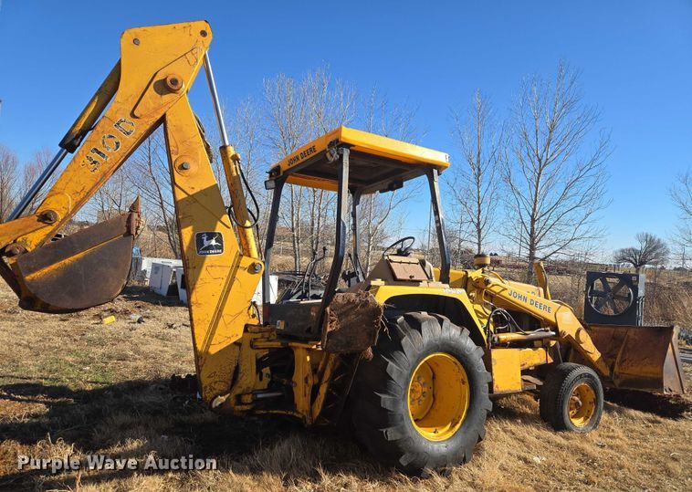 image for item ET1159 1991 John Deere 310D backhoe