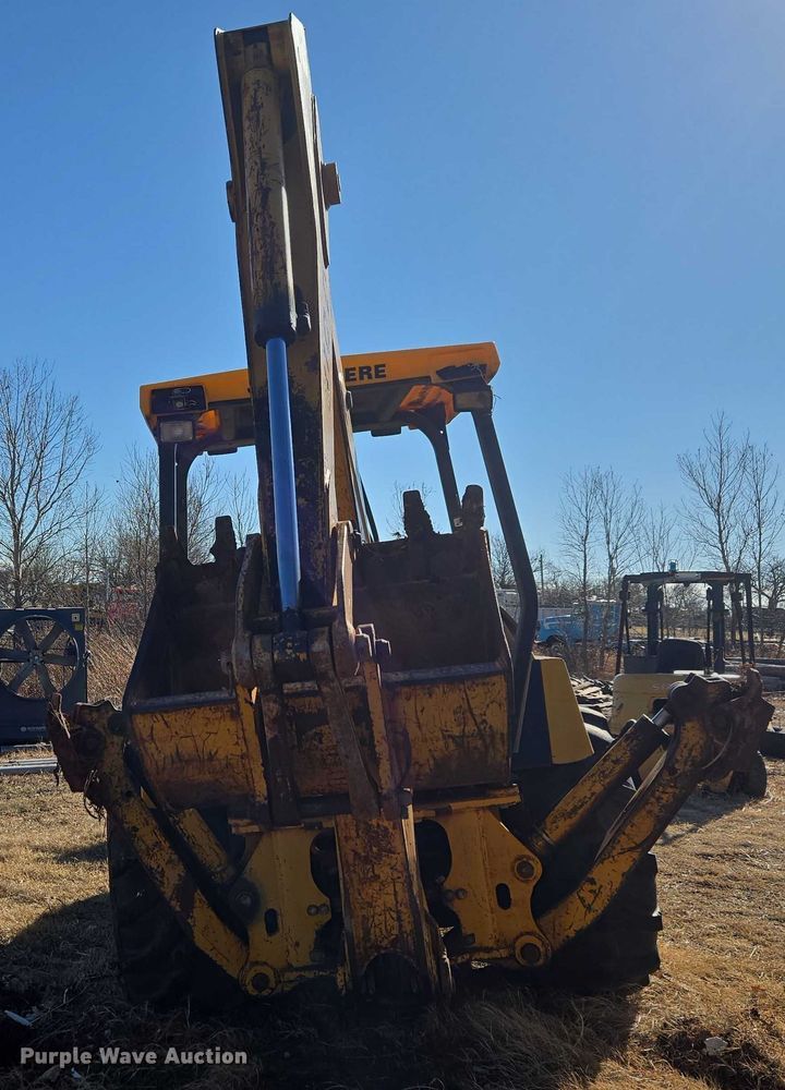 image for item ET1159 1991 John Deere 310D backhoe