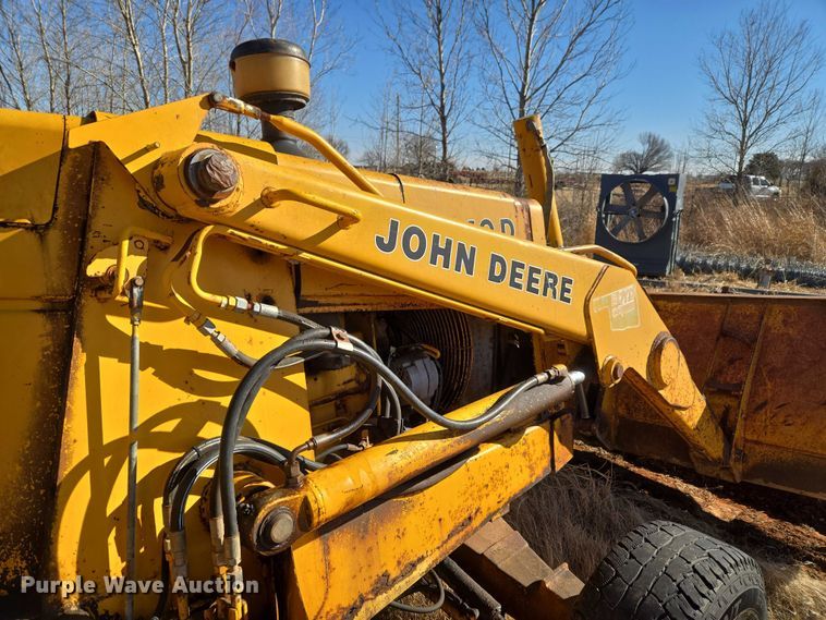 image for item ET1159 1991 John Deere 310D backhoe