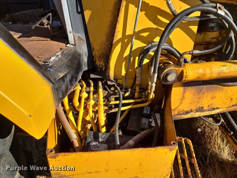 image for item ET1159 1991 John Deere 310D backhoe