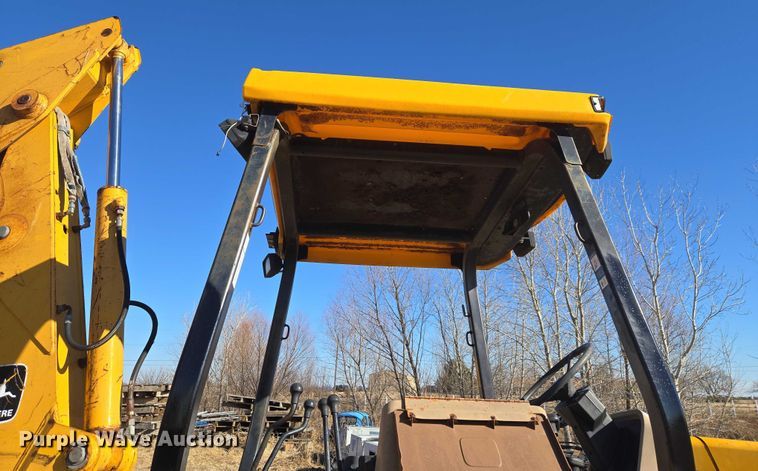 image for item ET1159 1991 John Deere 310D backhoe