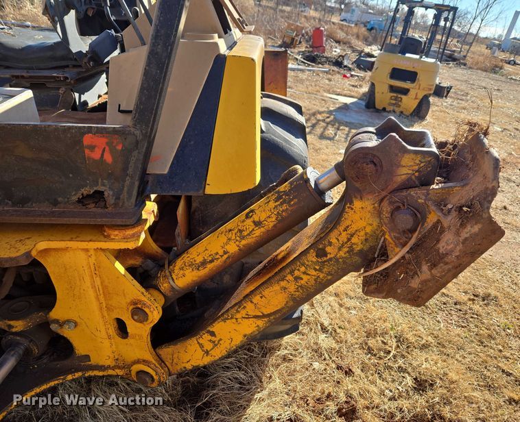 image for item ET1159 1991 John Deere 310D backhoe