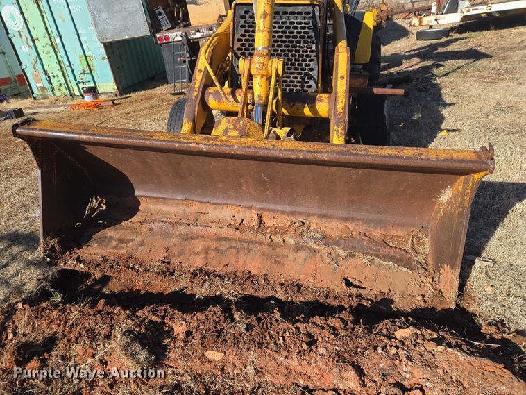 image for item ET1159 1991 John Deere 310D backhoe