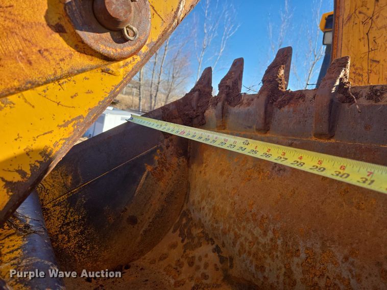 image for item ET1159 1991 John Deere 310D backhoe