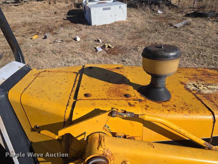 image for item ET1159 1991 John Deere 310D backhoe