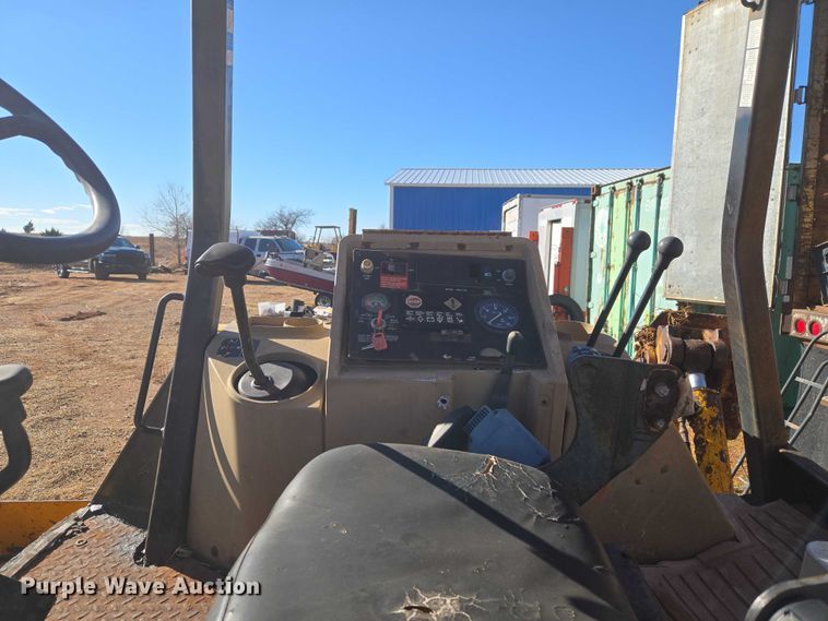 image for item ET1159 1991 John Deere 310D backhoe